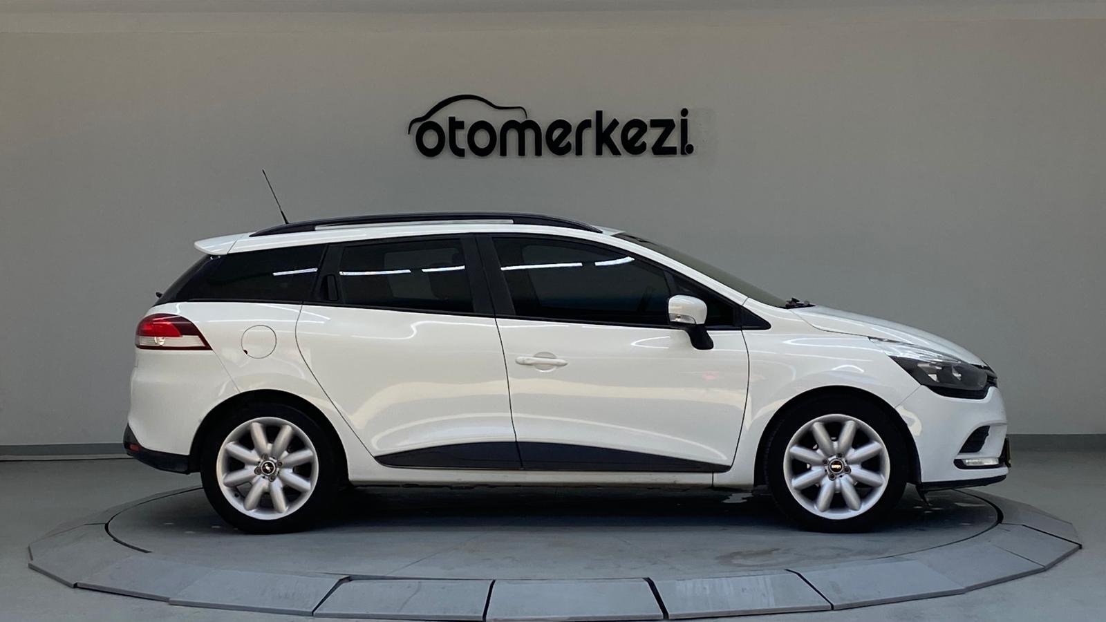 RENAULT CLIO 5